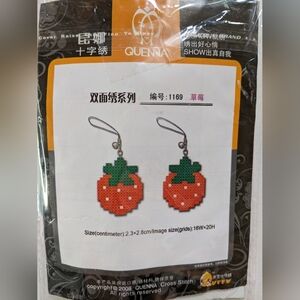 Cross stitch charm - Strawberry design